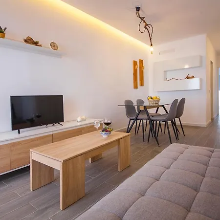 Apartment B38 - Tamar & Patio *